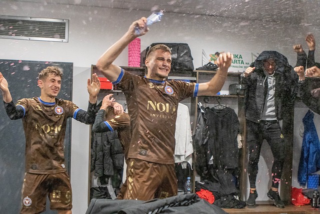 在板凳上 在板凳上